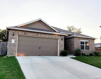 Main picture of 370 Bright Star Ln