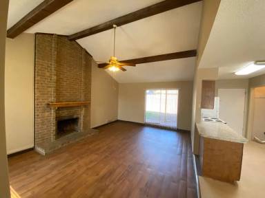 Main picture of 2810 Sunset Dr