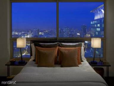 Main picture of 540 W Madison St