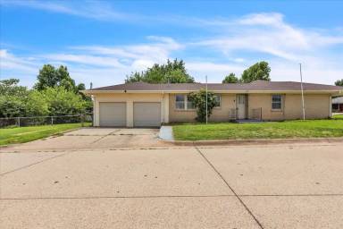 Main picture of 2412 N Key Blvd