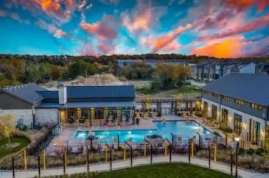 Main picture of 2646 Carolwood Ln