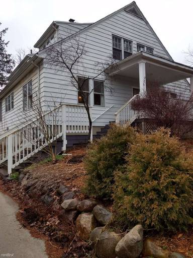 Main picture of 725 S 7th St