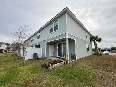Main picture of 8203 Larose Rd