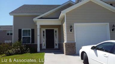 Main picture of 13 Cypress Ln