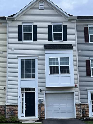 Main picture of 9 Iron Gate Rd