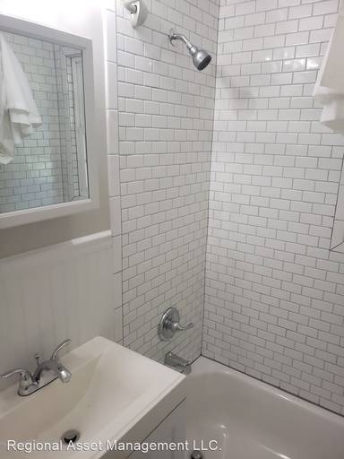 Main picture of 1 - 1A Country Squire Ct Duplex