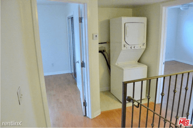 Main picture of 2495 Corinth Ave
