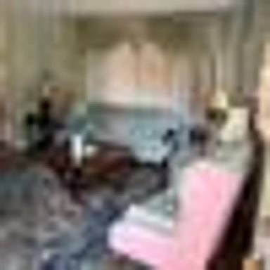 Main picture of 2817 E Broadway