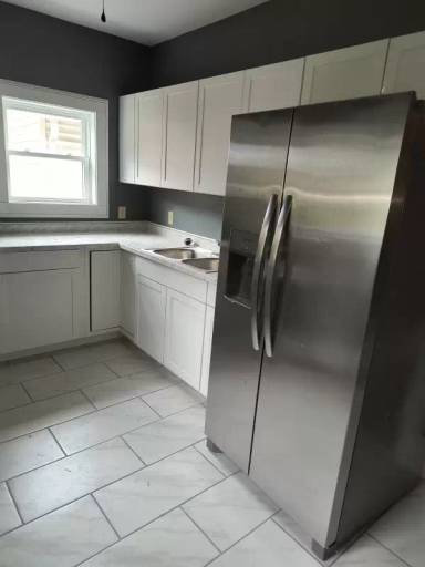 Main picture of 915 1/2 Bigley Ave