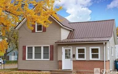 Main picture of 603 E Battell St