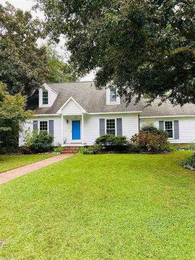 Main picture of 318 Gayle Blvd