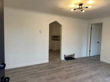 Main picture of 504 5th Ave W