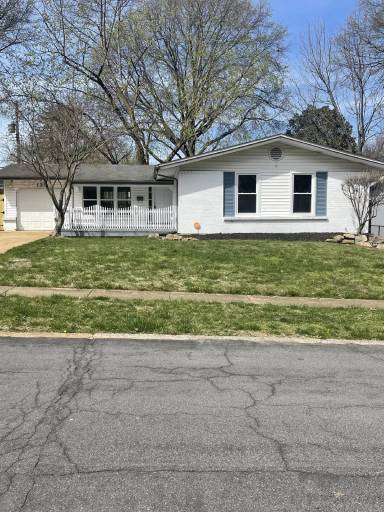 Main picture of 135 Broadmere Dr