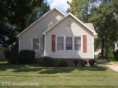 Main picture of 408 W Calhoun St