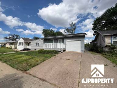 Main picture of 422 S Lincoln Ave