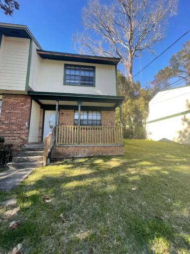 Main picture of 3702 Aksarben Dr