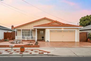 Main picture of 363 Oleander Ave