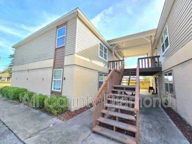 Main picture of 130 Beulah Ave
