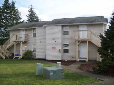 Main picture of 1120 E Maryland St