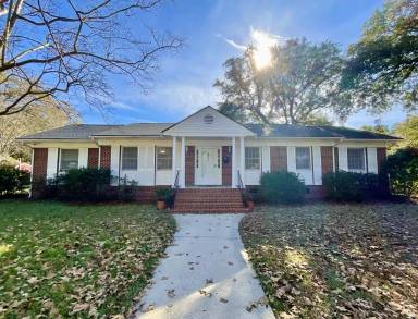Main picture of 804 Saint Dennis Dr