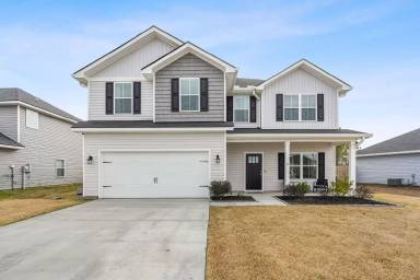 Main picture of 51 McClelland Loop NE