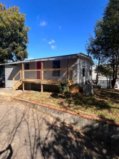 Main picture of 123 Lincoln Ave