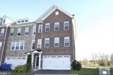 Main picture of 3505 Flagstone St