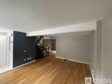 Main picture of 103 Rampart Blvd
