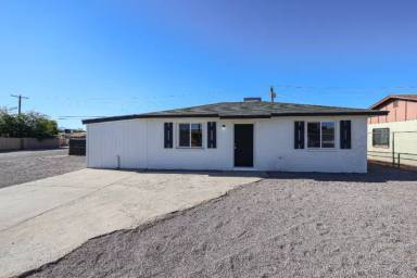 Main picture of 4446 S 36th Ave