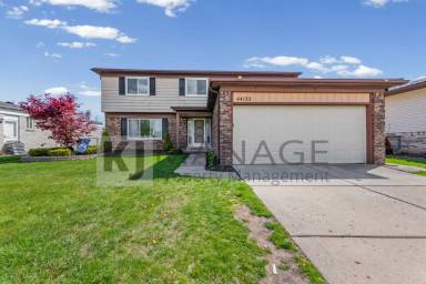 Main picture of 44135 Franciscan Dr