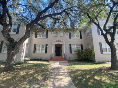 Main picture of 424 E Ashby Pl