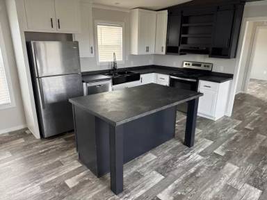 Main picture of 365 Patriot Ln