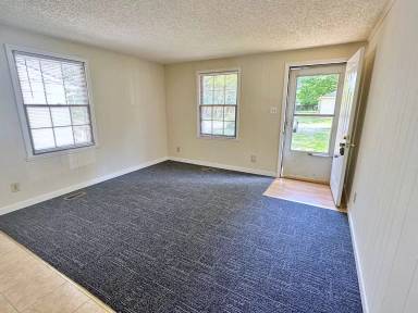 Main picture of 2510 Myron Ave