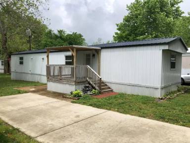Main picture of 957 West Independence Street