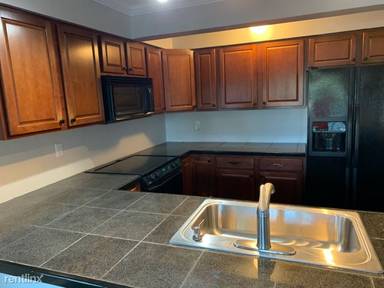 Main picture of 8158 Shorewalk Dr