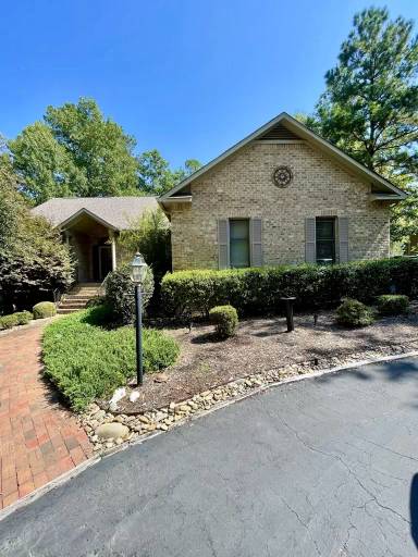 Main picture of 1934 Wedgewood Dr
