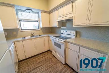 Main picture of 1061 Rambling Oaks Dr
