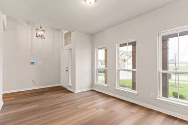Main picture of 7101 McGregor Loop