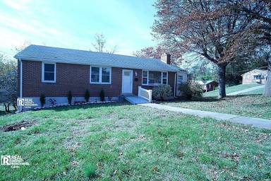 Main picture of 1301 Gates St