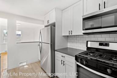 Main picture of 142 Gardenia Dr