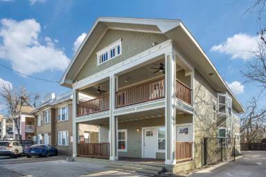 Main picture of 4806 Live Oak St
