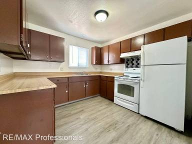 Main picture of 1614 A St