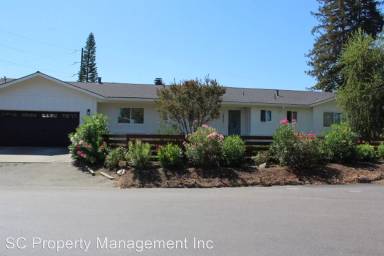 Main picture of 3903 Lakemead Way