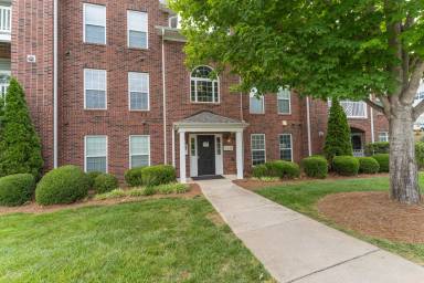 Main picture of 160 Shallowford Reserve Dr