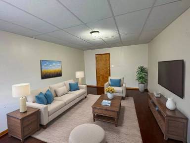 Main picture of 111 Sunbury St