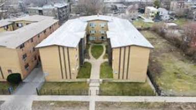 Main picture of 7818-7820 S Shore Dr