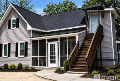 Main picture of 112 Fiske St