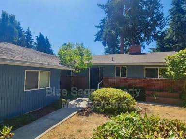 Main picture of 131 Leslie Ln