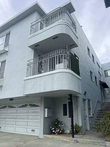Main picture of 182 Stanyan St