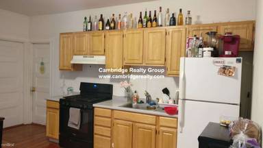 Main picture of 20 Madison St